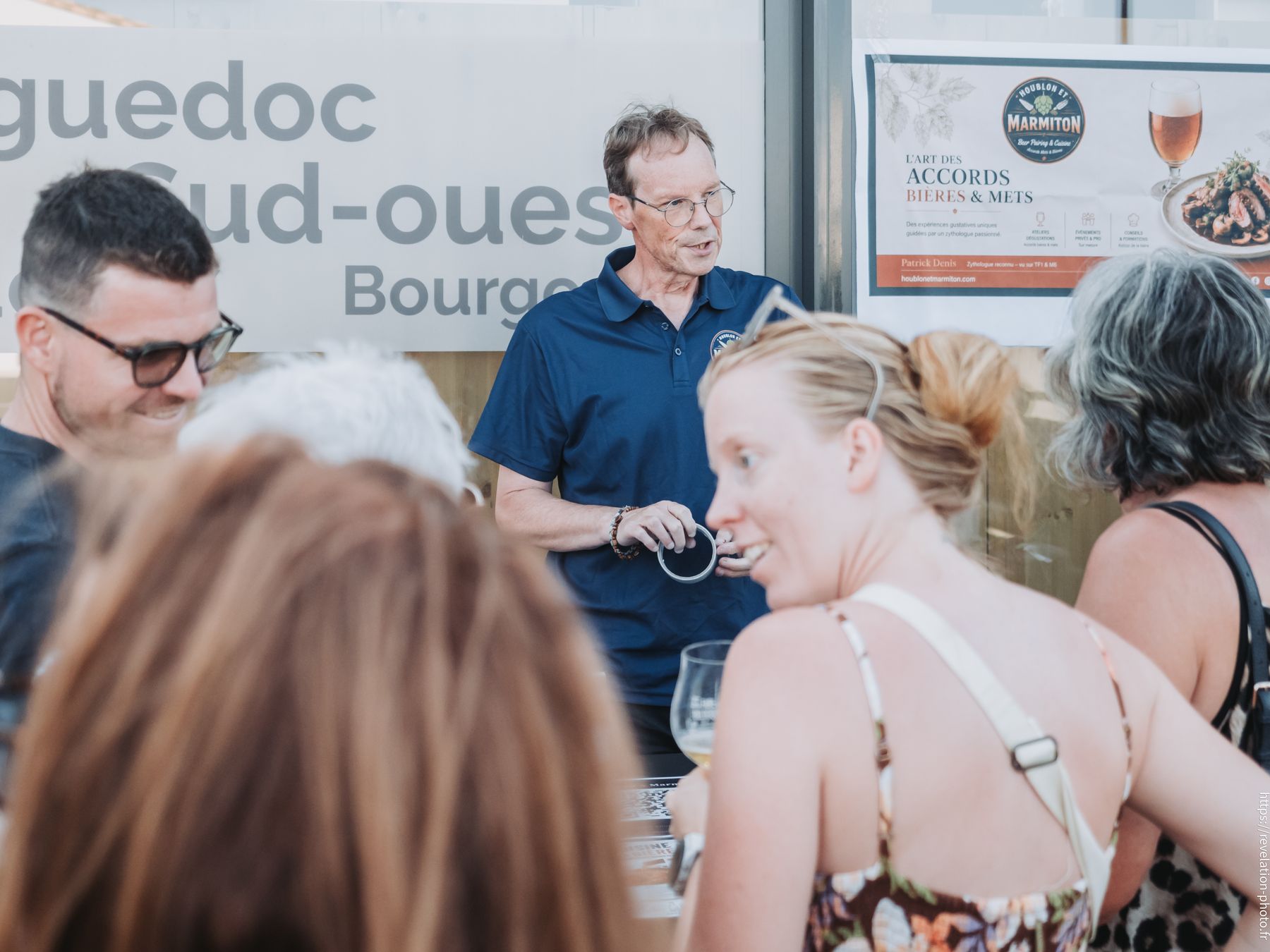 Patrick Denis anime une dégustation bières et mets lors d'un événement Houblon et Marmiton